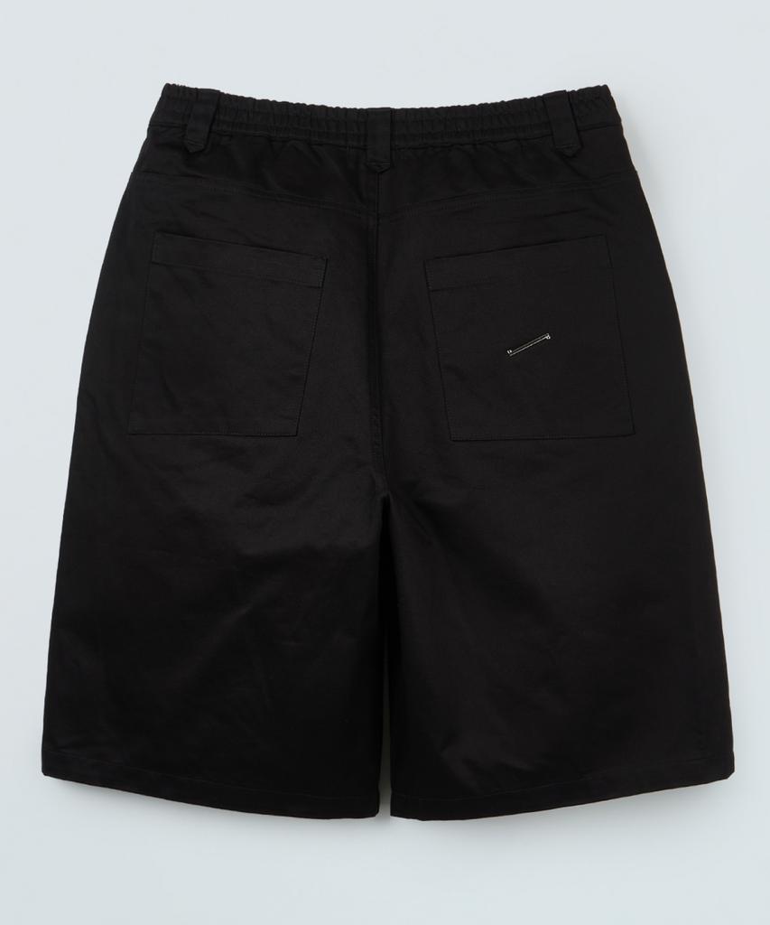 Piali One-Tuck Chino Wide Half Pants (Black)