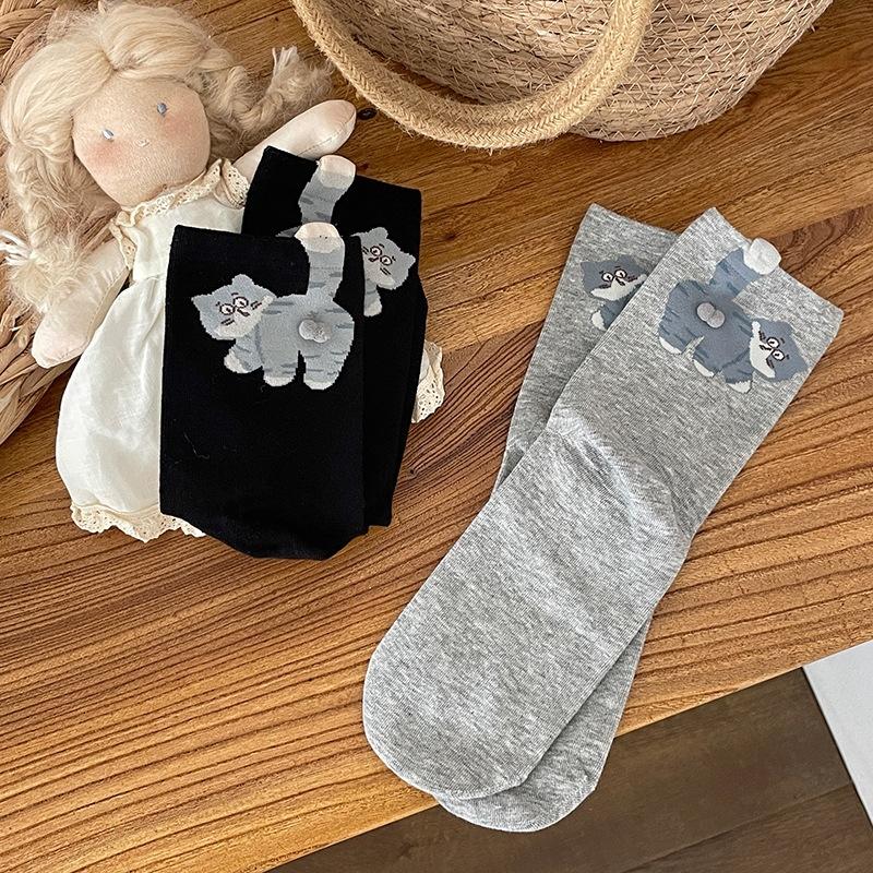1Pair Cartoon Cat Ladies Cotton Socks Breathable And Comfortable Socks For All Seasons