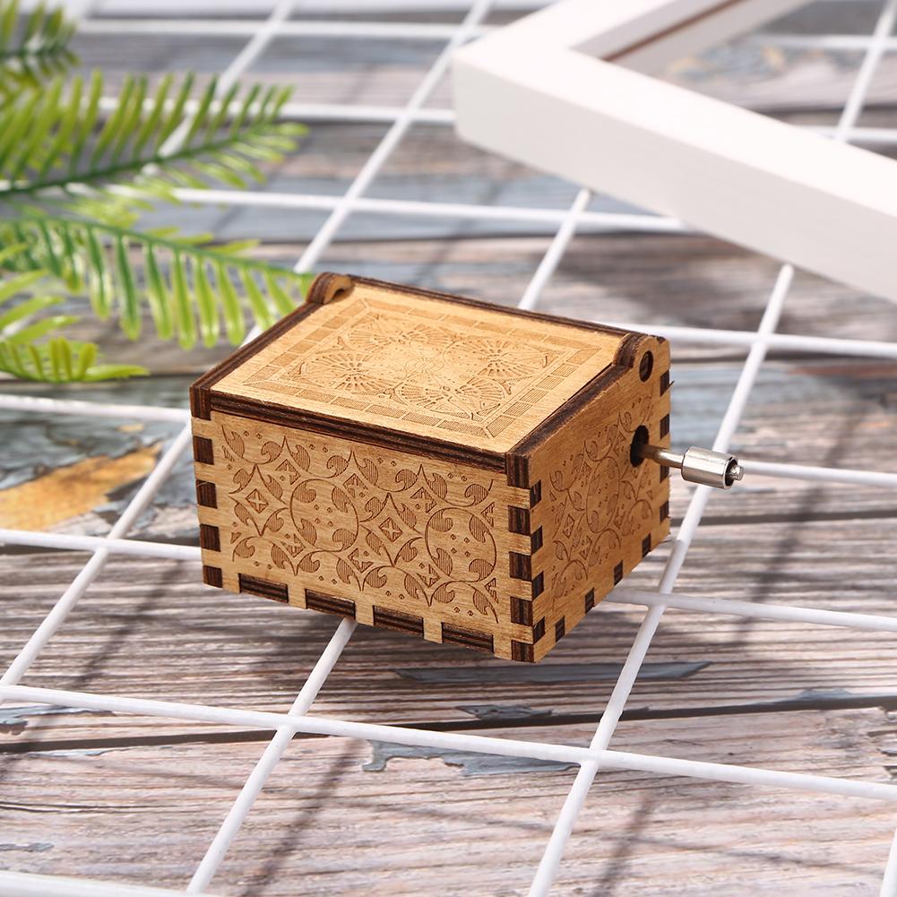 Vintage Hand Crank Music Box Hand Cranked Music Box Engraved Retro Hand Cranked Cute Boxes Unique Gifts for Valentine Day