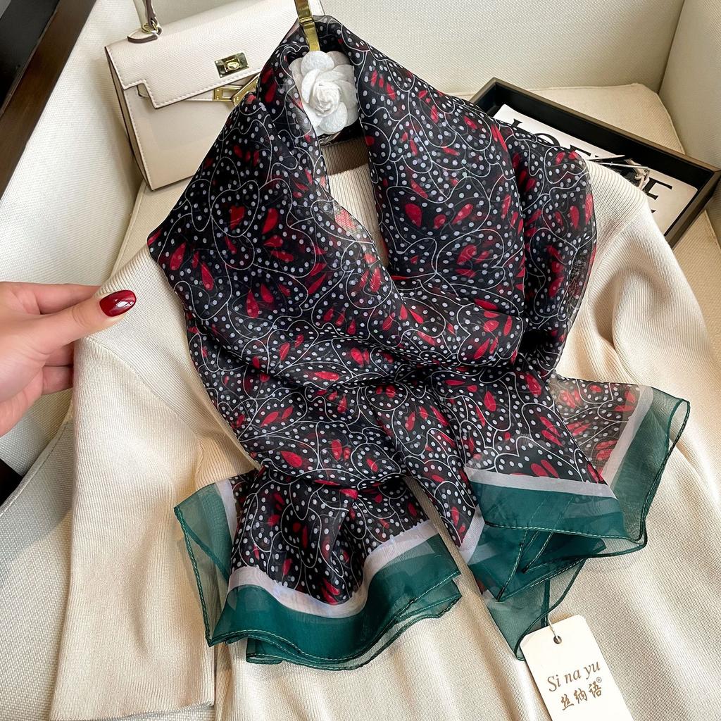 Summer Scarf Women Outdoor Sunscreen Shawl Soft Bandanna Foulard Female Floral Silk Shawl Lady High Quality Head Hijab Wrap