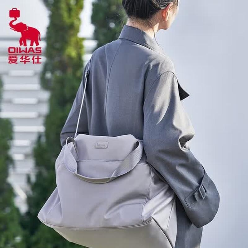 Спортивная и дорожная сумка-даффл OIWAS 25.4L
