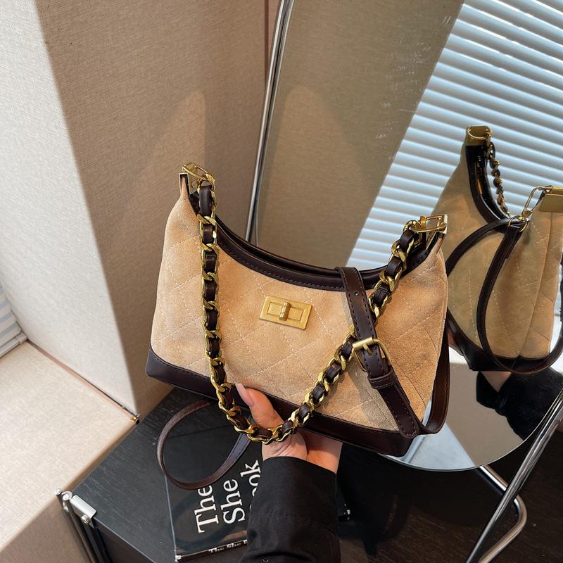 Xiaoxiangfeng rhombus chain underarm bag women's 2025 new trendy shoulder messenger bag versatile stray bag