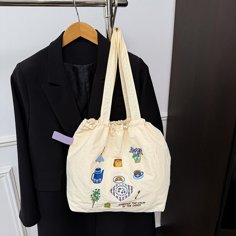Embroidery Bag Women's Large-capacity New Summer Casual Shoulder Bag College Student Class Tote Bag