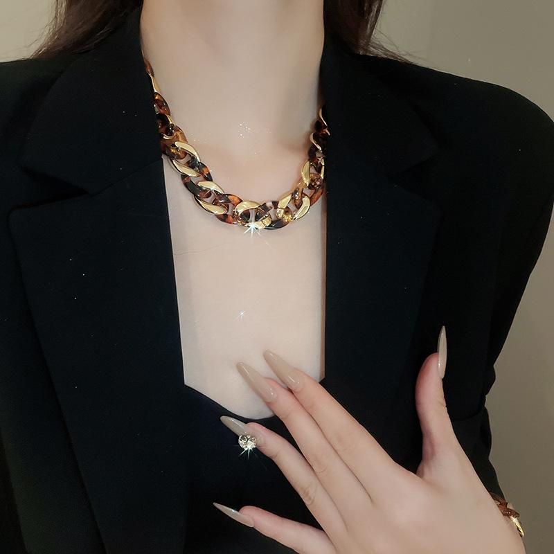 Retro Tiger Eye & Pearl Clavicle Necklace - Autumn/Winter Y2K Style