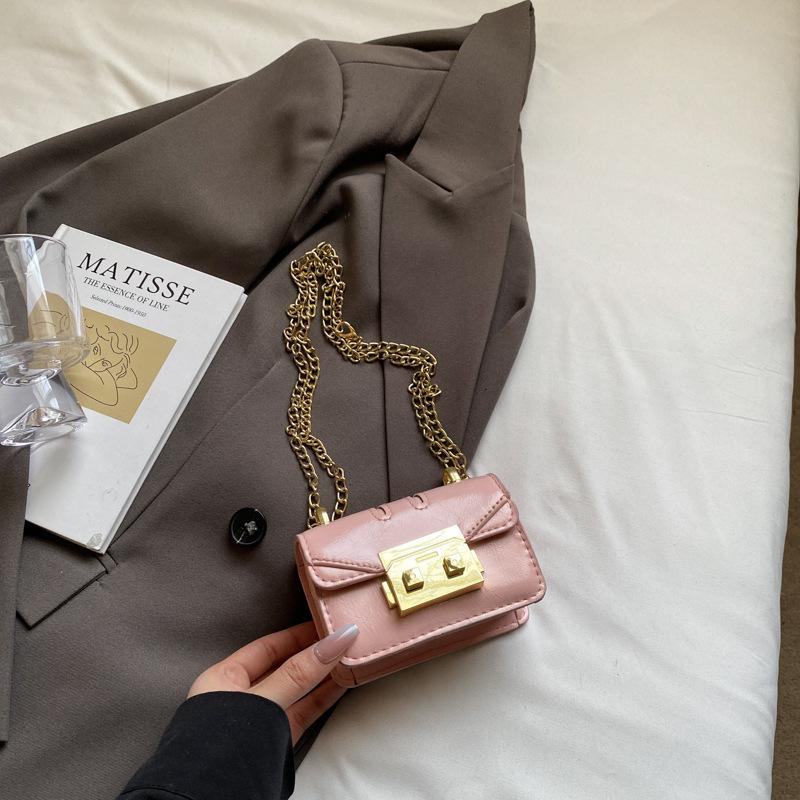 2025 early autumn new commuter chain small square bag niche personality ins shoulder messenger chain mini change bag