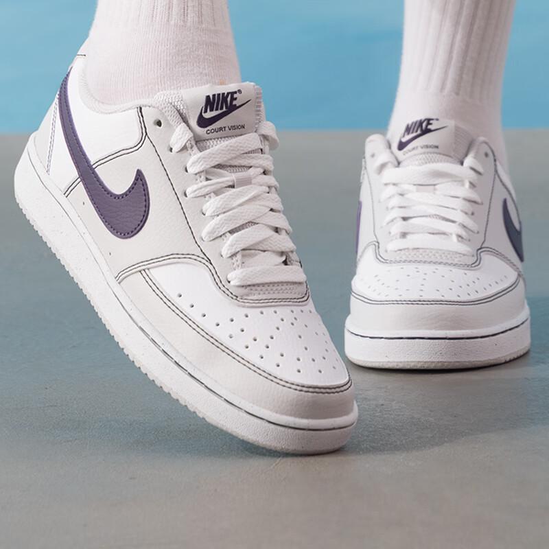 NIKE Women s COURT IO9552-001 Low-Top Sneakers 7.5