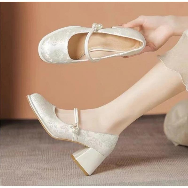 

Новые китайские туфли на высоком каблуке, женские туфли-ципао на толстом каблуке, платье-ципао для верховой езды, весна и лето 2025, новые детские туфли Мэри Джейн в национальном стиле 40