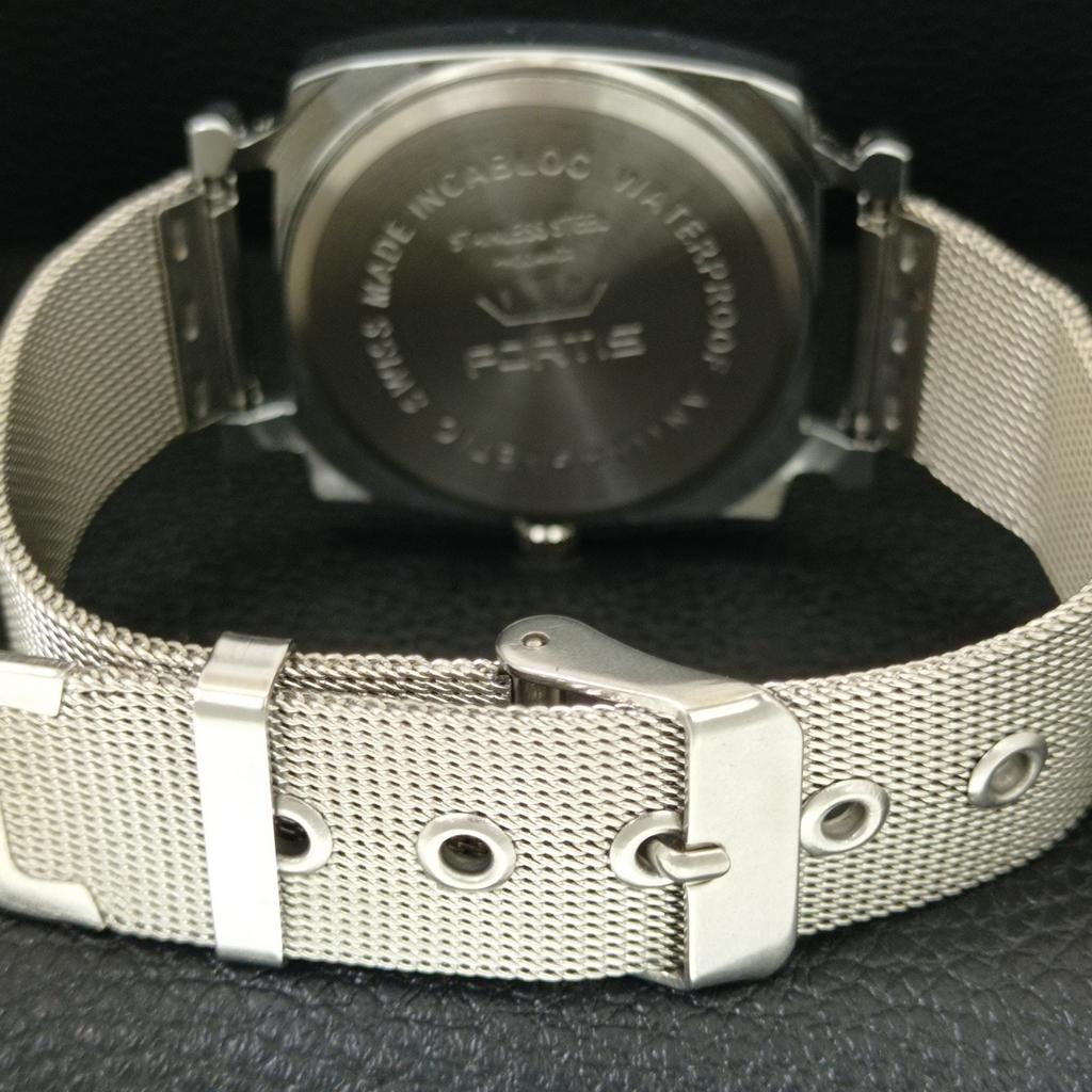 OROLOGIO DA UOMO VINTAGE SVIZZERO A CARICA MANUALE QUADRANTE ROSSO RISTRUTTURATO a707280-1