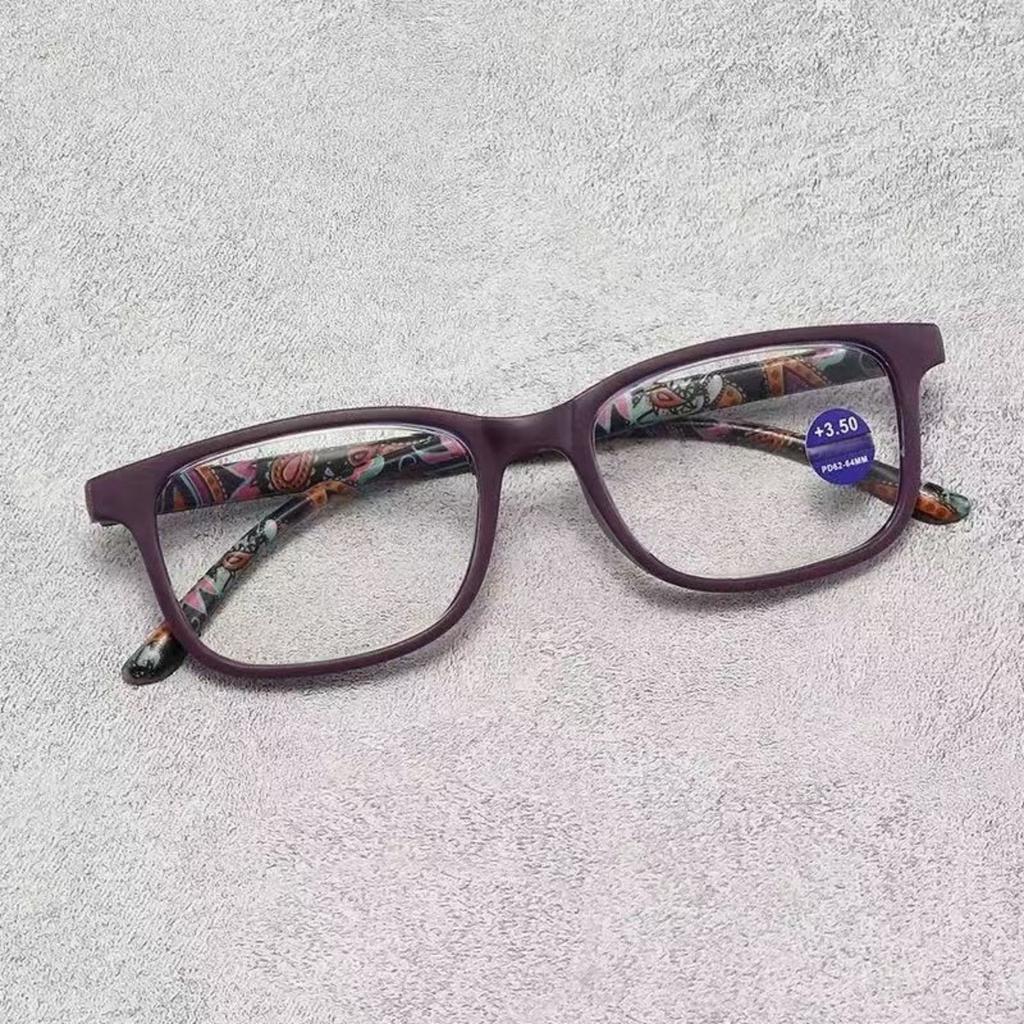 2 European and American Fashionable Reading Glasses, Lightweight Anti Blue Light and Anti Eye Fatigue Reader, Suitable for Both