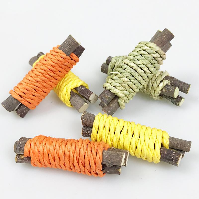 Rabbit Chew Toy Organic Natural Apple Wood Grass Cake Pet Bunny Teeth Grinding Toy For Chinchilla Guinea Pigs Hamsters