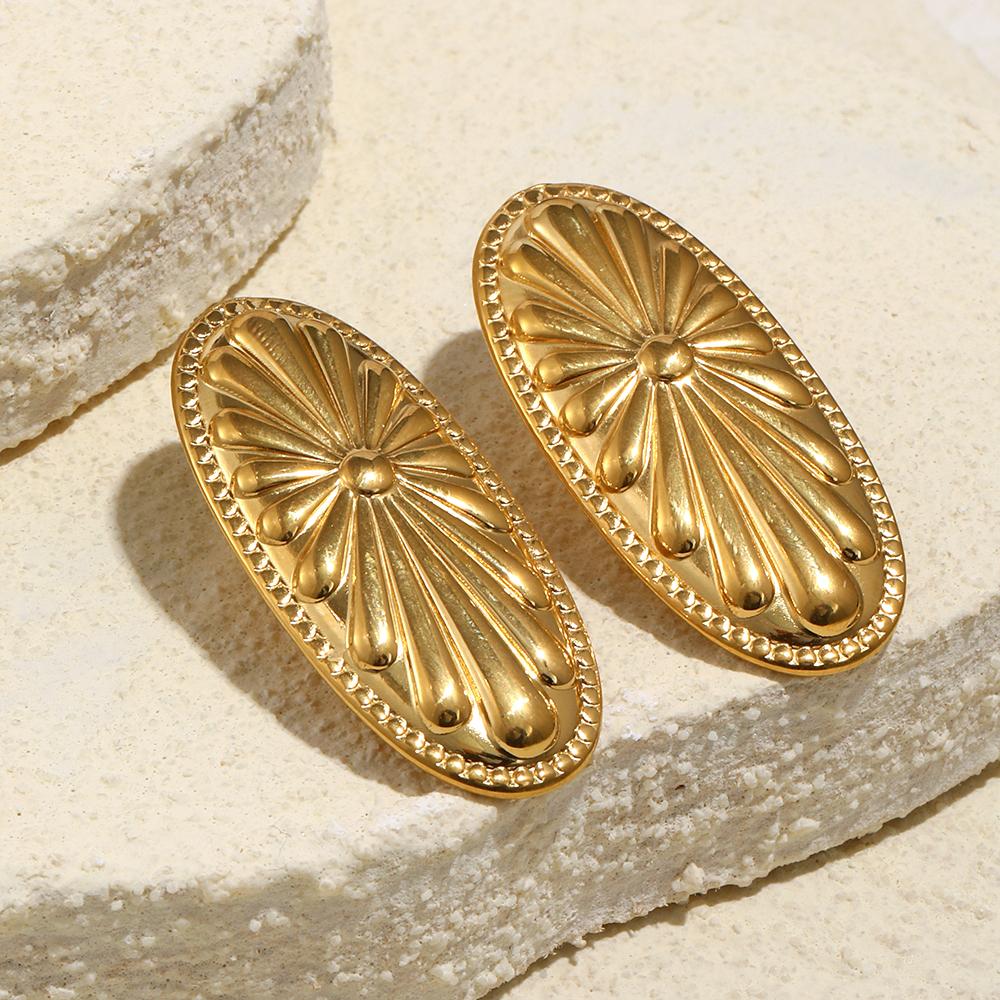 MamacitaSlay 316L Stainless Steel Oval Shaped Flower Stud Earrings 18K Gold Plated Waterproof Jewelry Women's Elegant Earrings