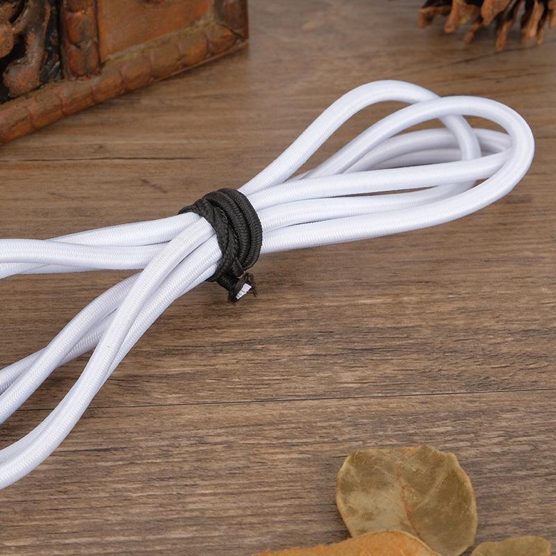 

Черный круглый эластичный браслет с бусинами и латексной основой