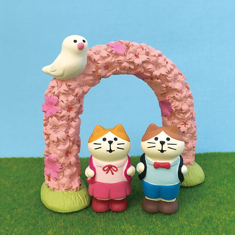 Handmade Japanese Zakka Cat Ornaments: Cute Cherry Blossom Resin Decor for Home