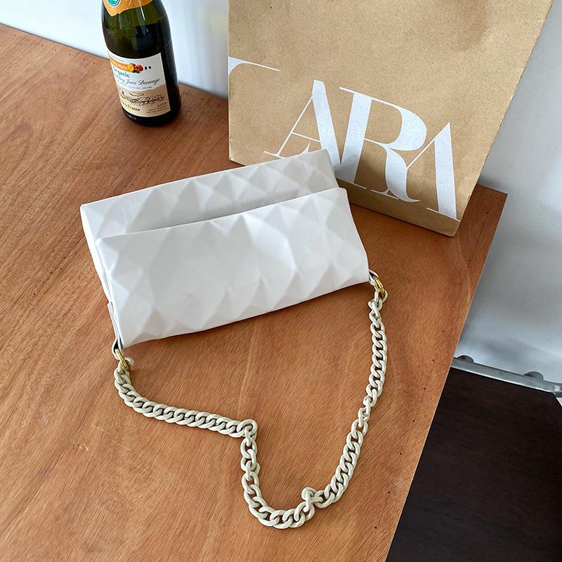 French Geometric Underarm Bag for Women's Summer New Fashionable and Versatile Diamond Chain Bag Texture One-shoulder Crossbody Bag