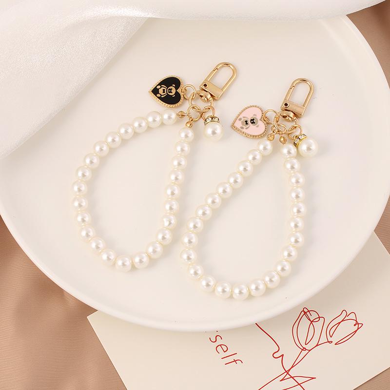 Pearl Car Alloy Keychain with Creative Bear & Heart Charm Accessory for Bags & Earphone Cases