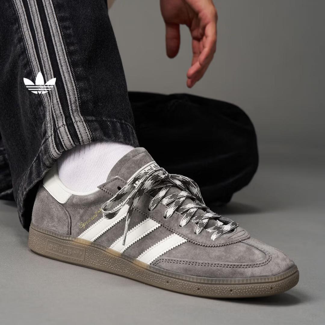 

Adidas SPEZIAL Серия Обувь Т-образной формы ГАНДБОЛ Спортивная обувь Adidas Узор с клевером KJ6303 35.5 серый