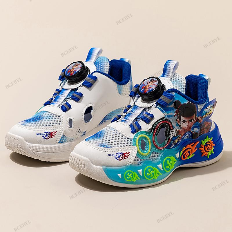 

Летняя мода для маленьких мальчиков Новые спортивные дышащие легкие сандалии Детские цельные повседневные/мягкие мультяшные красивые школьные туфли на плоской подошве 34Insole21cm синий