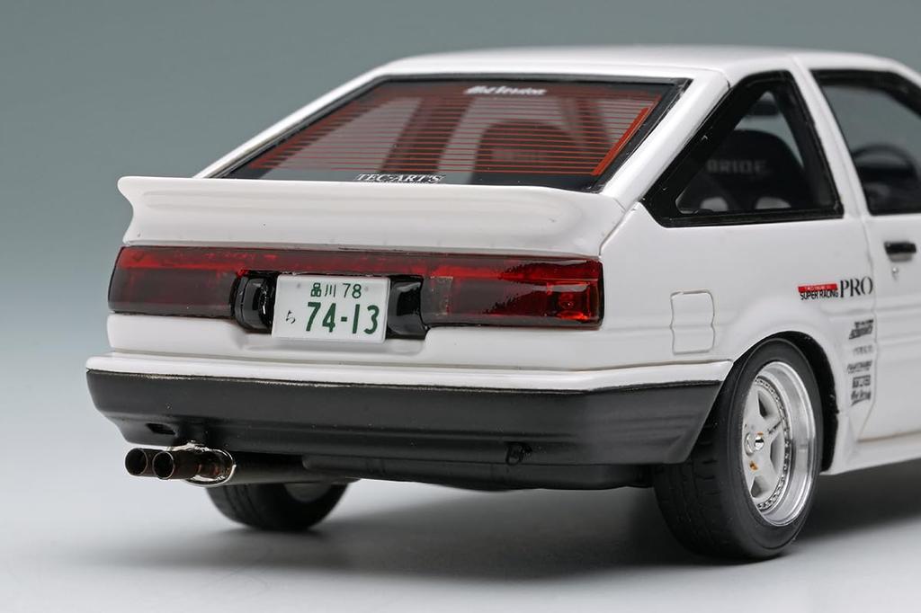Make up EIDOLON 143 Toyota Sprinter Trueno (AE86) (3 Door) Tk-Street Ver. White (Green Carbon Hood) Finished Model EM718