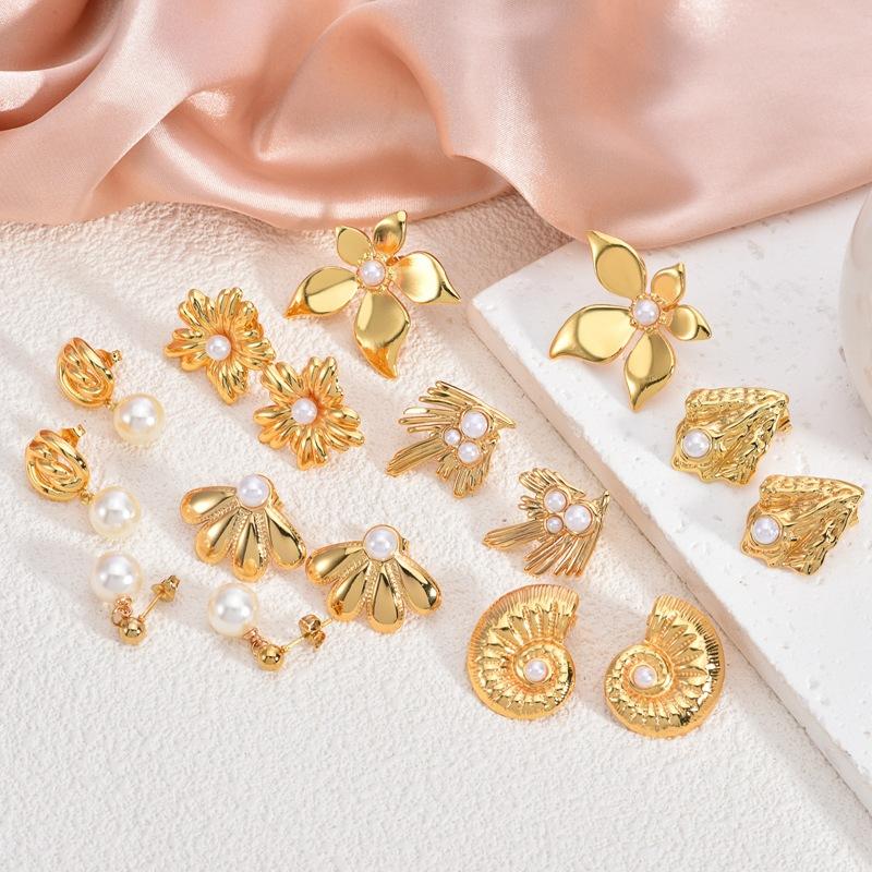 

6 Pairs Screw Back Stud Earrings Set Surgical Stainless Steel Double Sided Round Cubic Zirconia Earrings for Women Men 2 Pairs-Random style