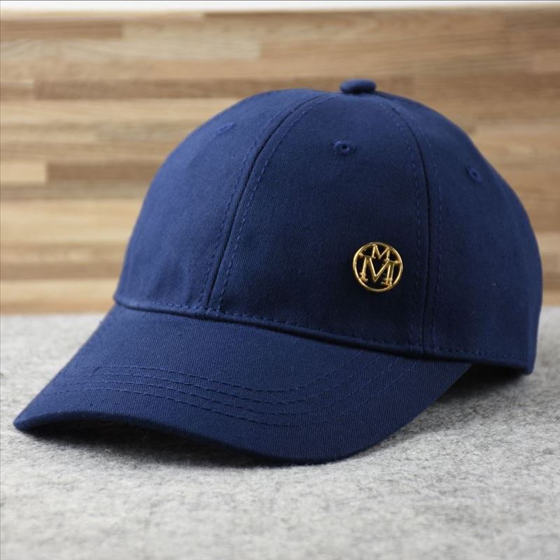 New Small Head Circumference Baseball Cap Cap, a Solid Color Cap.