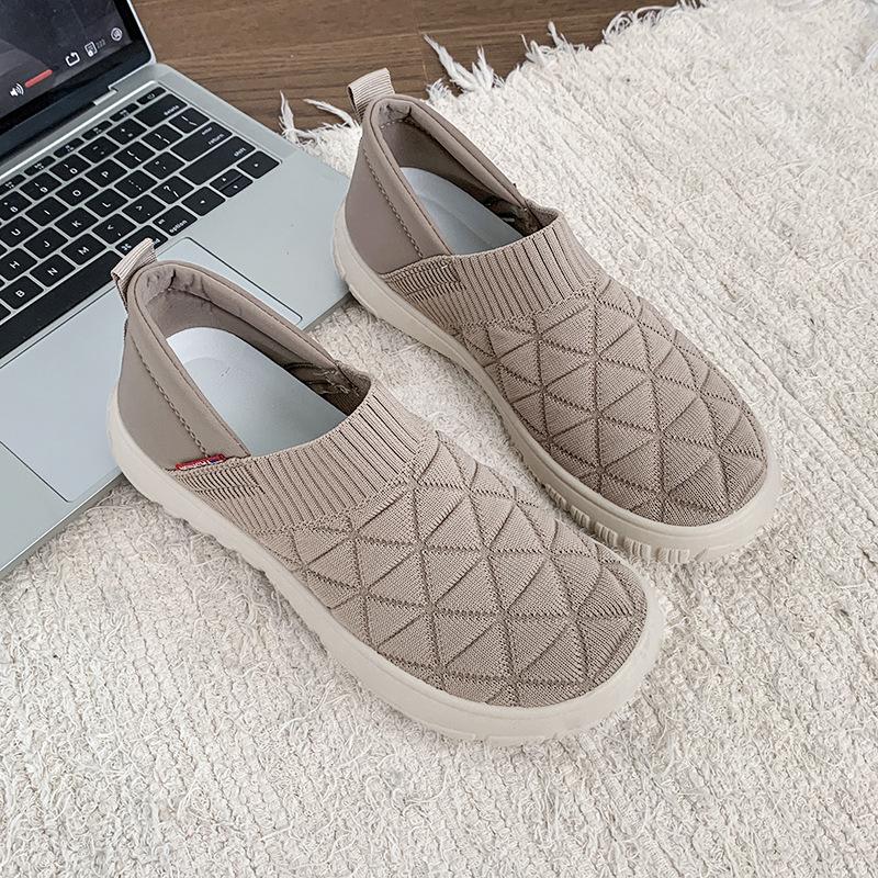 22 Cloth Shoes Soft Sole Soft Surface Mother Shoes Light Comfortable Shoes Single Shoes Trendy