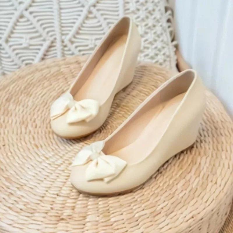 Schuhe für Damen 2026 Mode Sommer Neu Schmaler Ausschnitt Damen High Heels Runde Spitze Keilabsatz Schmetterlingsknoten Damenschuhe