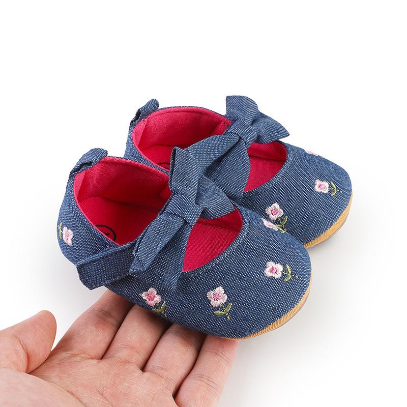 Embroidered Baby Girl Soft Sole Shoes, 3-6 Months