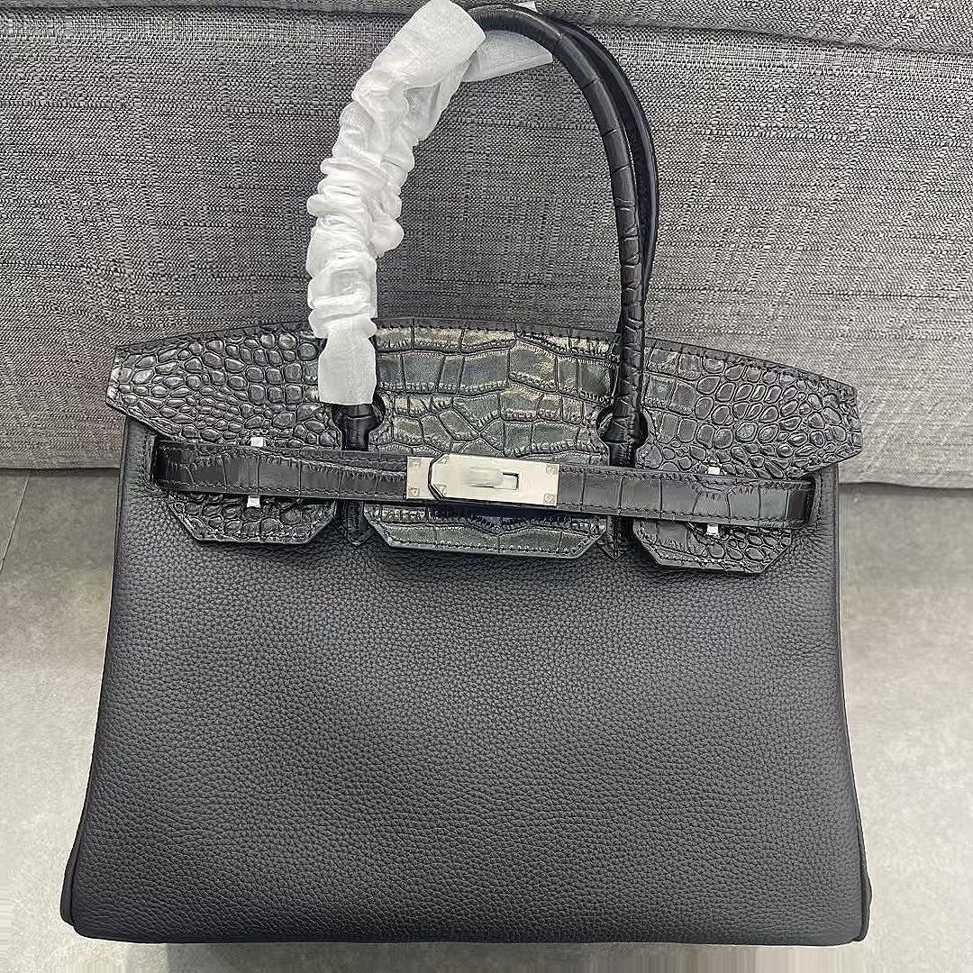 

2025 новая женская кожаная сумка первого слоя коровья кожа кожа TOGO с матовым узором под крокодила 30 см платиновая сумка 30cm чёрный