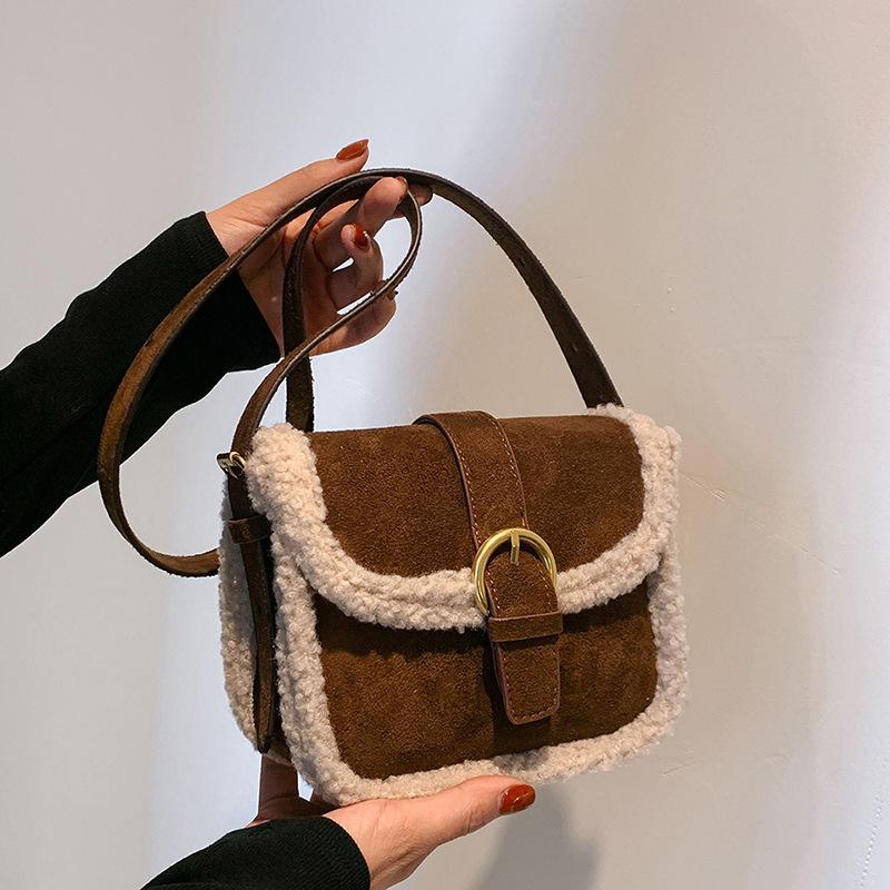 Premium Texture Retro Plush Bag Women's 2025 New Autumn and Winter Versatile Messenger Bag Fashionable Shoulder Small Square Bag