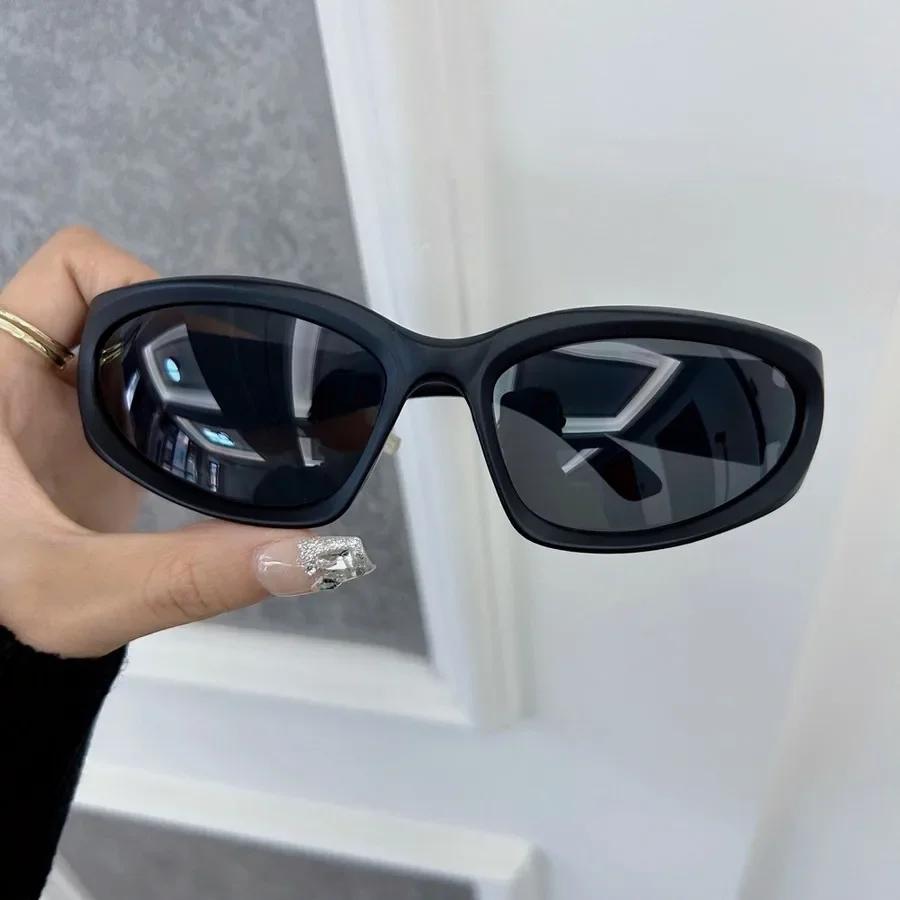 Stylish Square Sunglasses Women Men Classic Retro Fashion Glasses Casual  Female Male