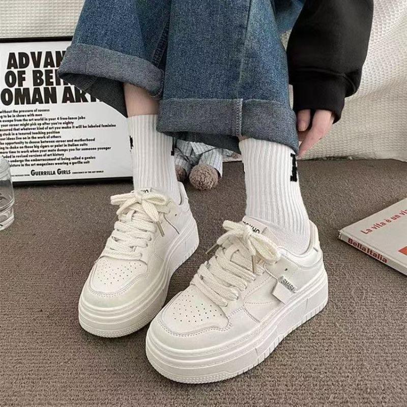 Trendy little white shoes women's new autumn versatile thick-soled casual niche original design board shoes women