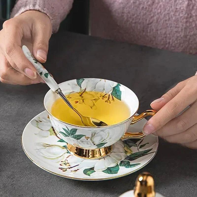 Premium China European Coffee Cup And Saucer Complete Set Bone China Ceramic British Cup Afternoon Tea Complete Set European Luxury Gift Box Strictl