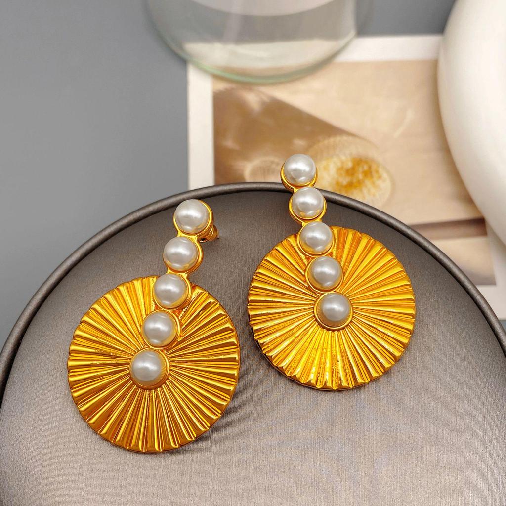 Versailles Retro Pearl Fan Earrings - Luxury European & American Trend