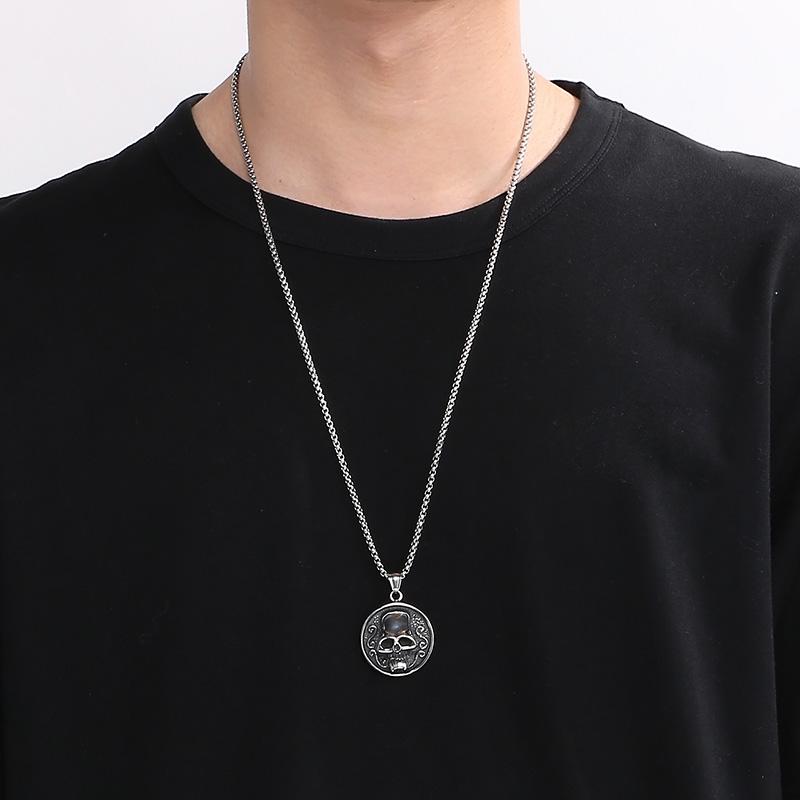 Vintage Skull Square Pendant Necklace for Men Stainless Steel Round Charm Pendant Domineering Trend Jewelry Gift