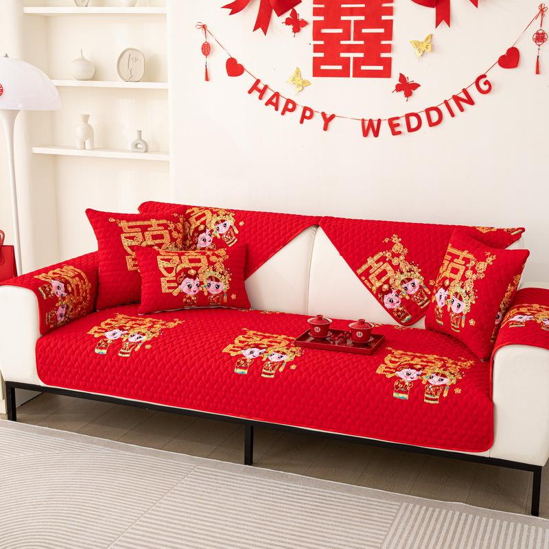 

Праздничная ярко-красная тканевая подушка для дивана на все времена года, свадебный чехол, свадебный нескользящий чехол для дивана 70*70cm