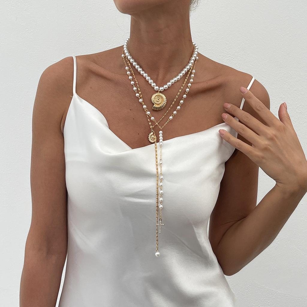 Ingemark Zestaw 3 szt. Boho Metalowy Naszyjnik Choker z Wisiorkiem Muszla Krzyż dla Kobiet Ślubny Elegancki Łańcuszek z Imitacją Pereł Biżuteria Y2K Nowy