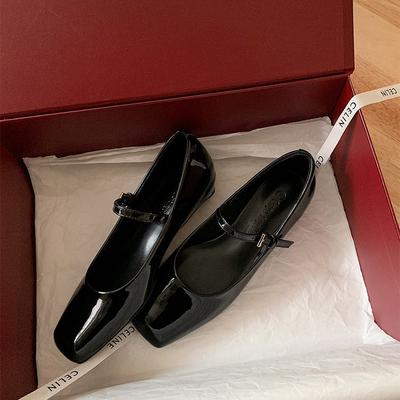 Sapatos clássicos