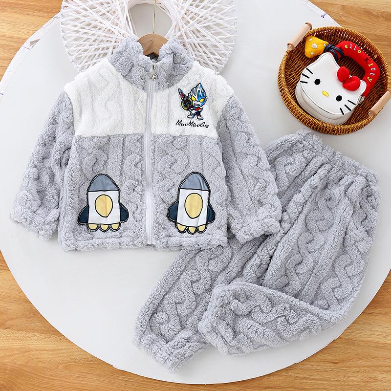 2025 Neuer Stil Kinder Verdickter Samt Pyjama: Warmes Korallenfleece zweiteiliges Set für Jungen & Mädchen