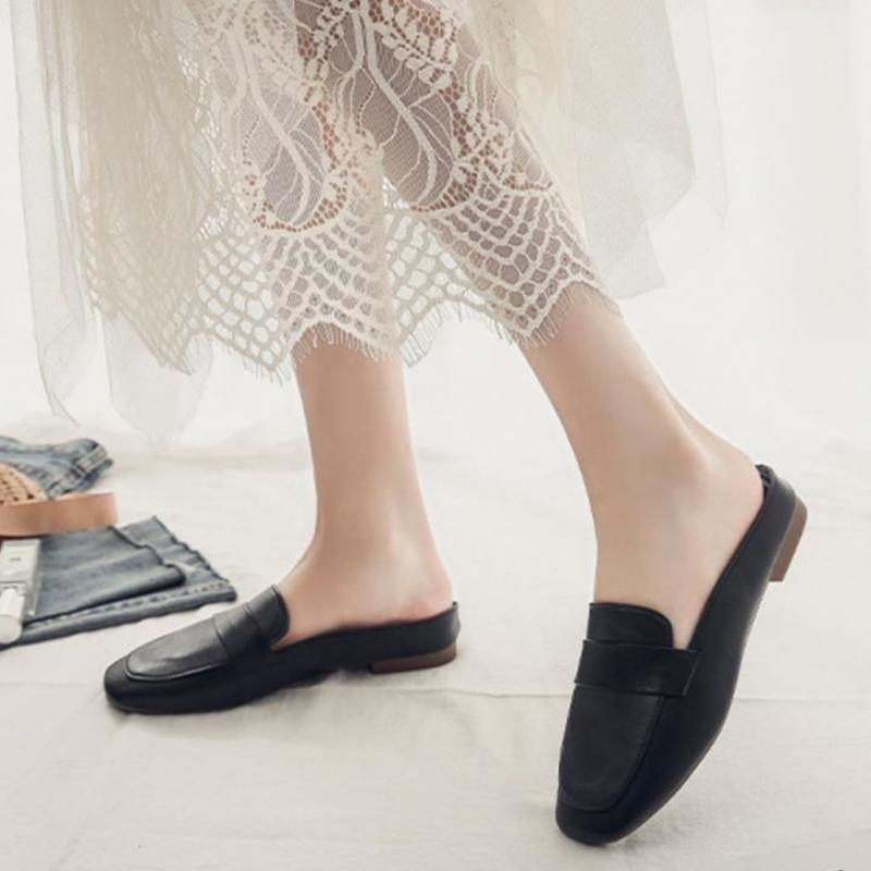 Fashion Women Lightweight Slippers Casual Designer Shoes Fashion Slip-on Sandals Lazy Soft Sole Flat Slippers New Summer Slides Women