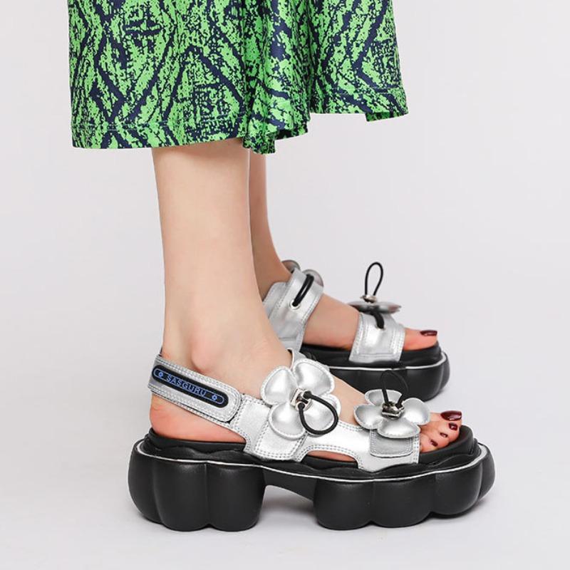 Rome Thick Bottom Elevated Increase Flower Sports Sandals Female 2024new Fashion Casual Simple Color Matching Sandals Summertime