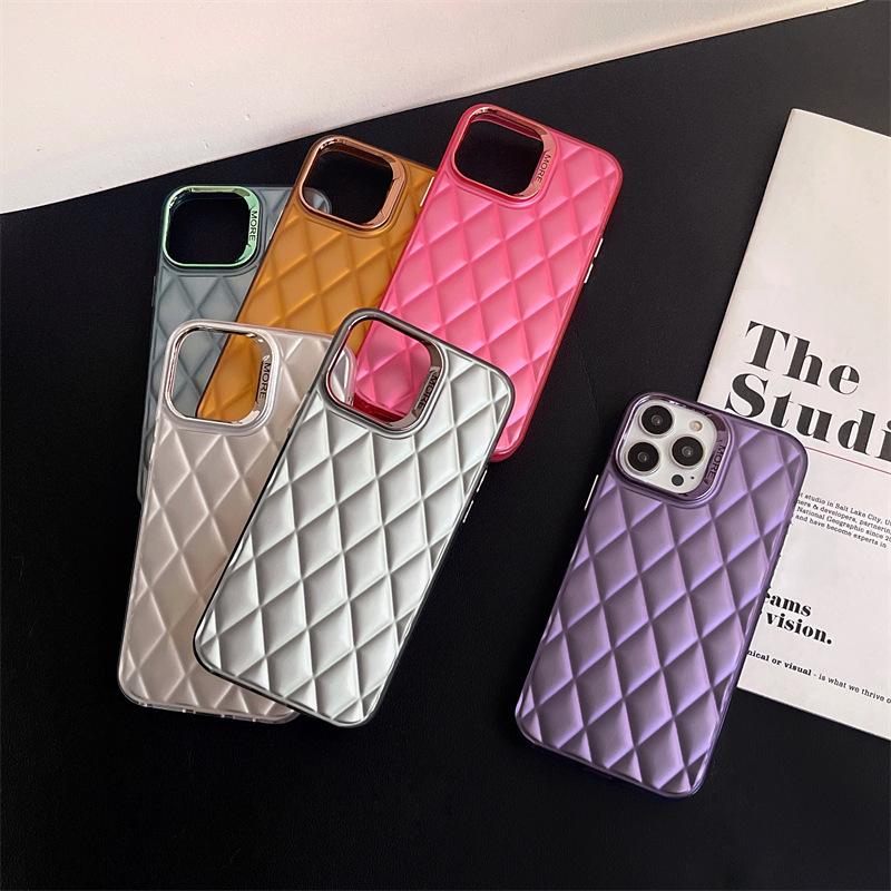 Pouzdro na mobilní telefon Xiaoxiangfeng Rhombus je vhodné pro iPhone15, barevné stříbrné Apple 16 jednobarevné 14promax pevné pouzdro, dámské trendy.