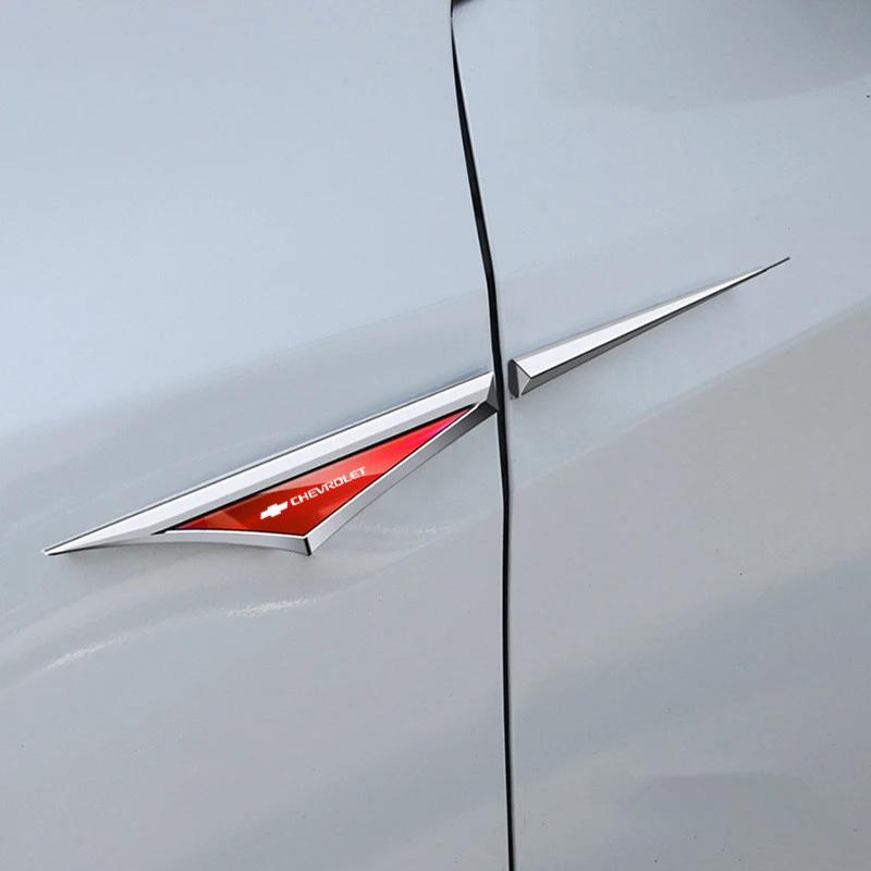 2PCS Car Body Side Badge Fender Sticker Decoration for Chevrolet Sail Aveo Cruze Malibu Lova Orlando Captiva Optra Trax Lacetti