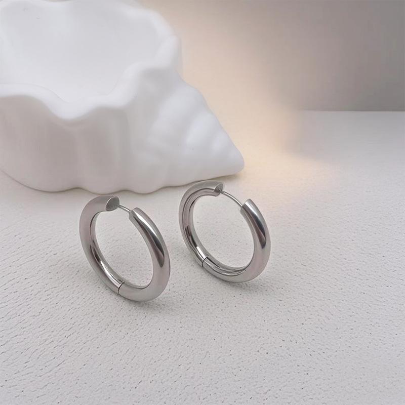 Luxurious Non-Fading European & American Style Hoop Earrings