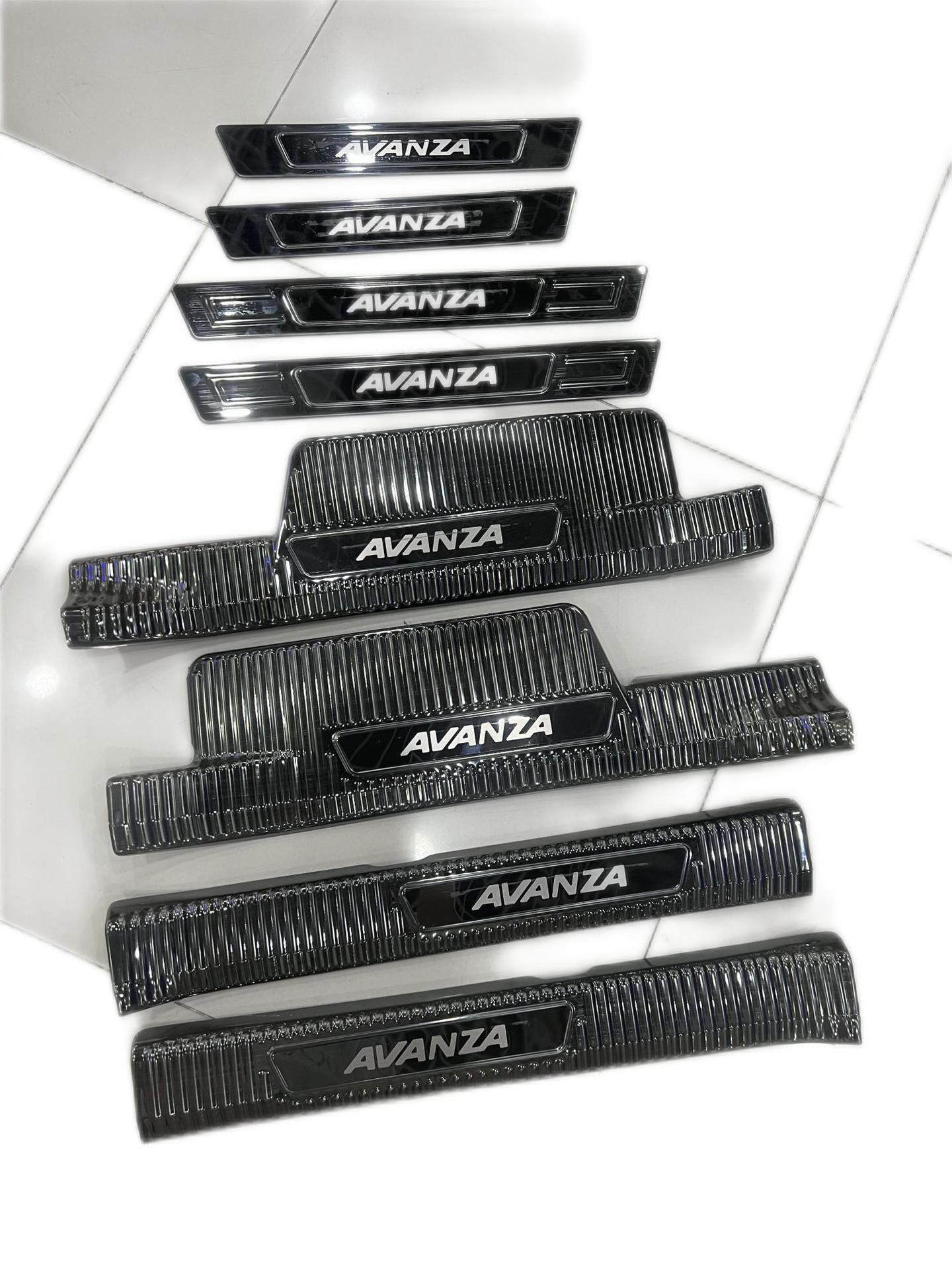 

Черные титановые накладки на пороги из нержавеющей стали для ALZA/AVANZA/VELOZ - Защита интерьера и экстерьера от наступания AVANZA Black Titanium