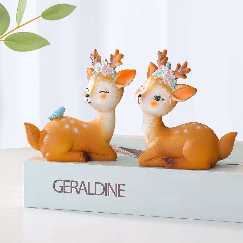 Tang Yi Creative Small Decorative Items for Home Living Room TV Cabinet Entrance Hall Office Desk Cute Deer Decorative Items Arrangement