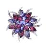 Kristallkünstlerische Blumenbrosche, hochwertige weibliche Eleganz, Temperamentbrosche, Nischen-High-End-Sinnesnadel, Luxus-Anzug-Accessoires