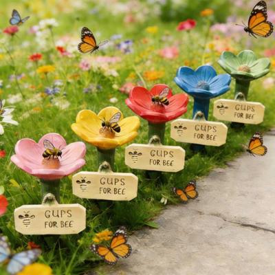 Bee Watering Station Flower-Shaped Insert Drinking Cups Butterflies Bees Water Feeder Outdoor Decorative Pollinator Waterer for Garden Balcony
