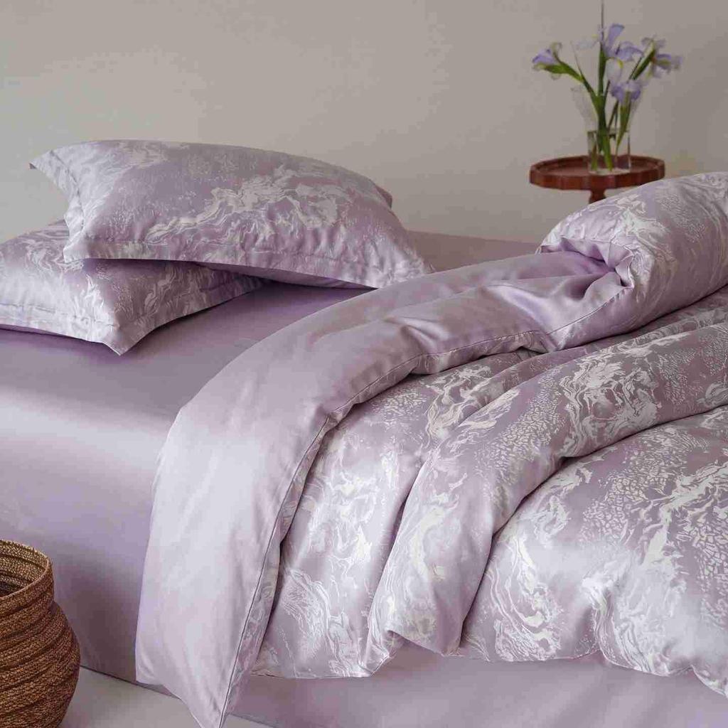Luxury Cationic Jacquard Bedding Set for Students - 3/4 Pieces