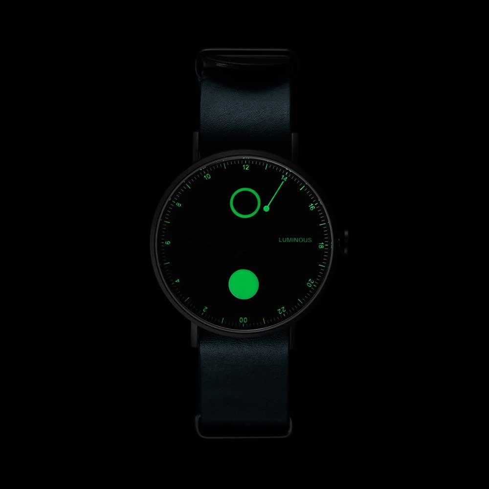 TAX TS1602G Black Wristwatch