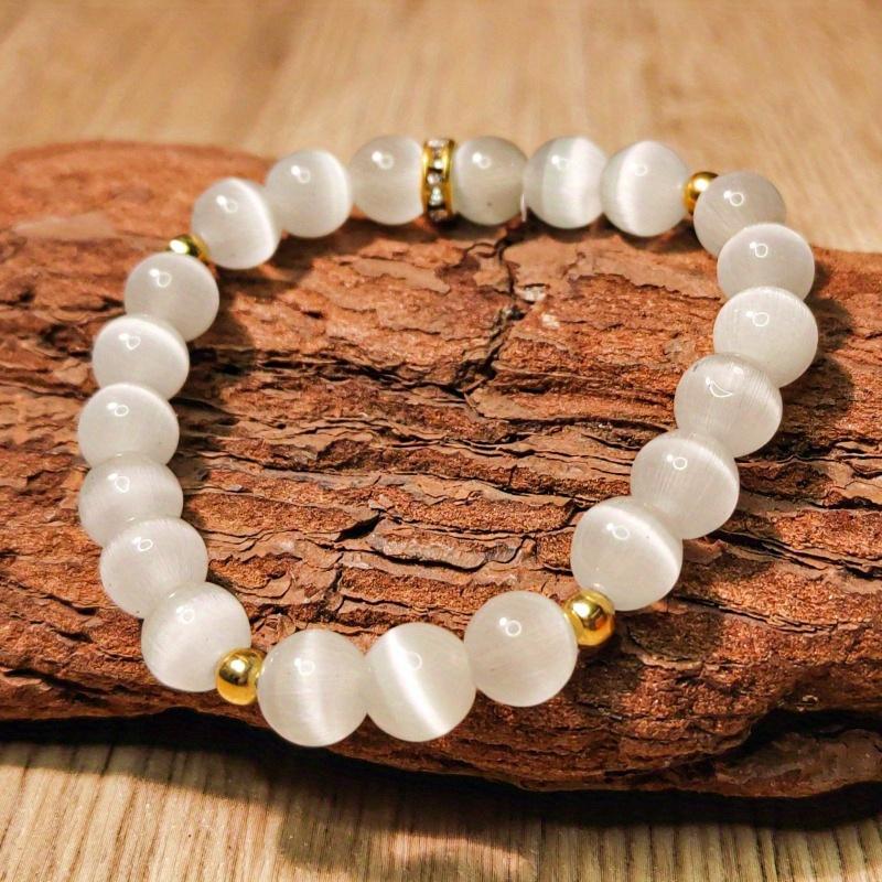 Handmade Natural White Cat's Eye Stone Bracelet, Elegant and Pure White Ideal Gift for Family Loved Ones Suitable for Daily Travel Wedding Wear